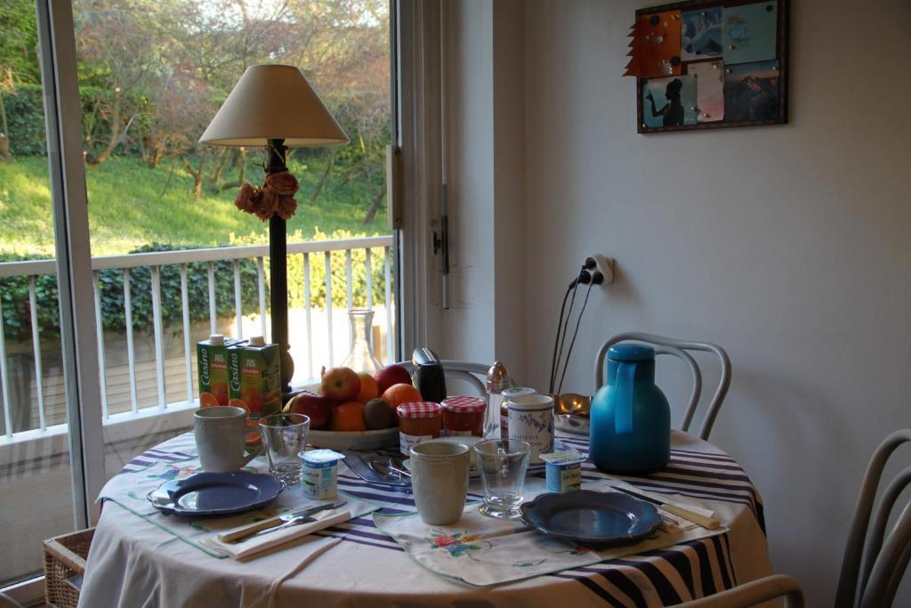 Bed and Breakfast Les Hauts de Perrache à Sainte-Foy-lès-Lyon Chambre photo