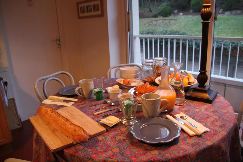 Bed and Breakfast Les Hauts de Perrache à Sainte-Foy-lès-Lyon Extérieur photo